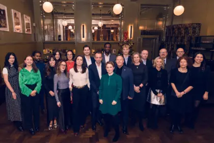 2025 11 25 18 15 54 Holba Christmas 0001