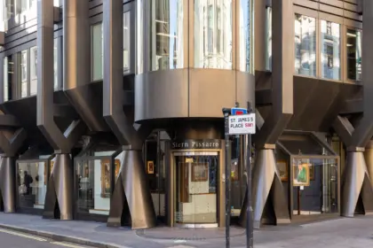 Fba6b43a4d0e Exterior image