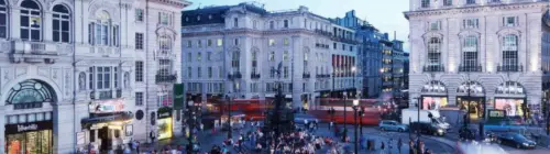 Piccadilly Circus 900x567 1