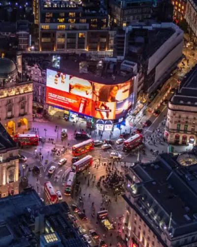 Economic case for public realm investment in the Heart of London area 2
