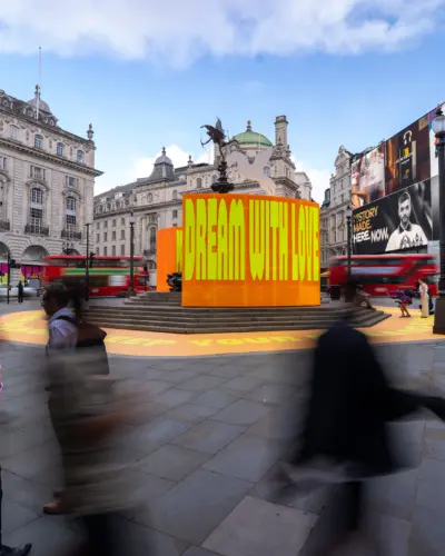 PICCADILLY INSTALLATION STILL 7 2