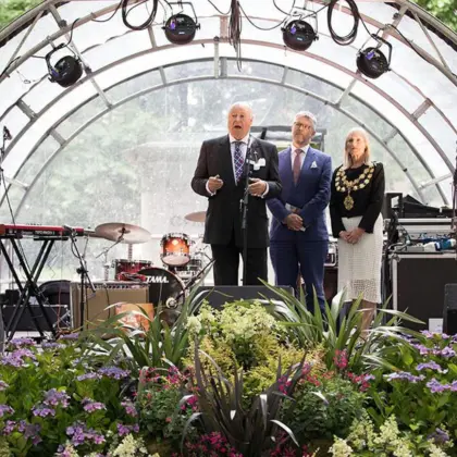 Garden Party 52